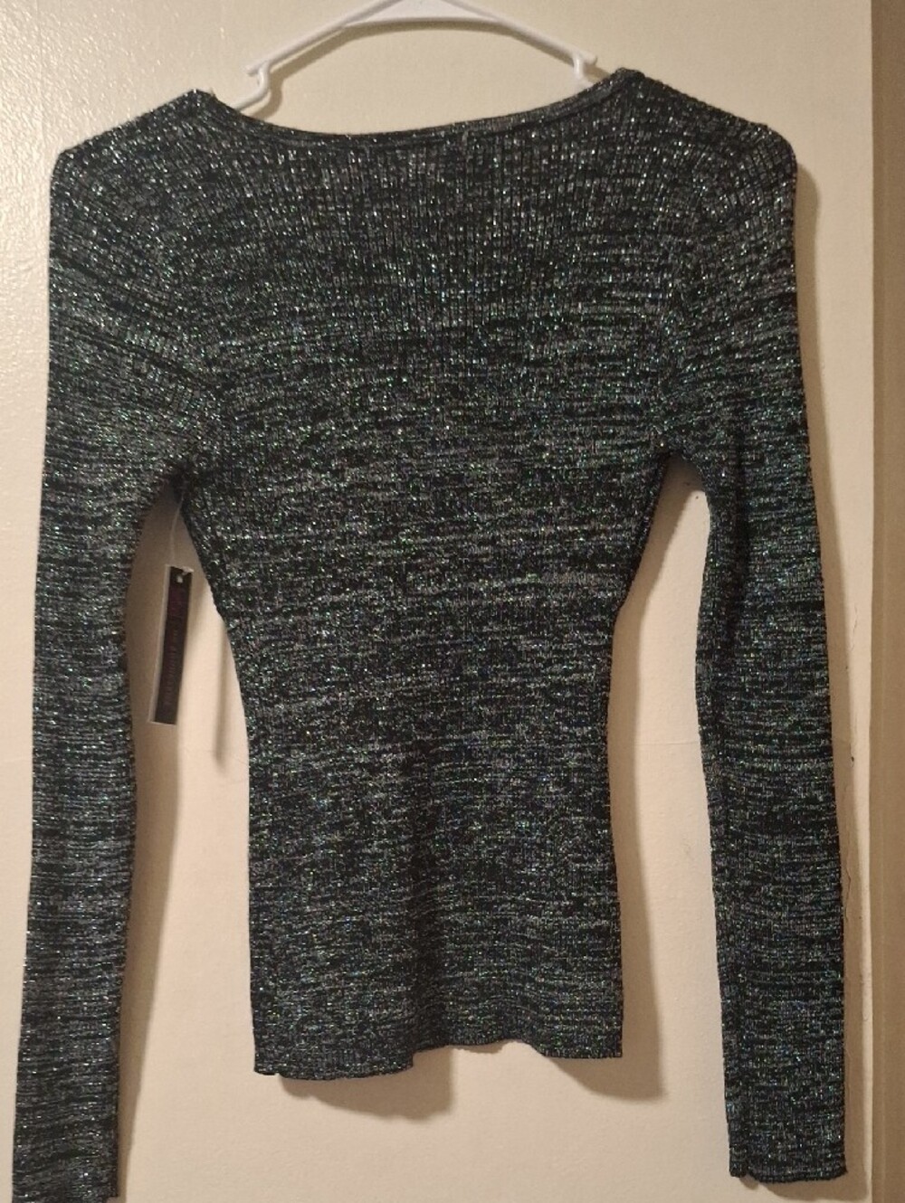 No Boundaries Sparkle Ribbed Long-Sleeve Top - Black with Green Shimmer - Picture 4 of 5